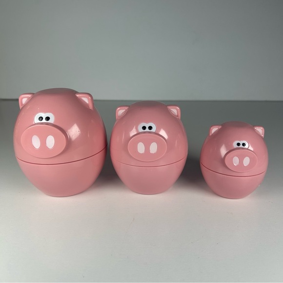 Joie Pink Pig Stackable Measuring Cup Set 3 pieces Measurement Cup Nesting style - Picture 1 of 7